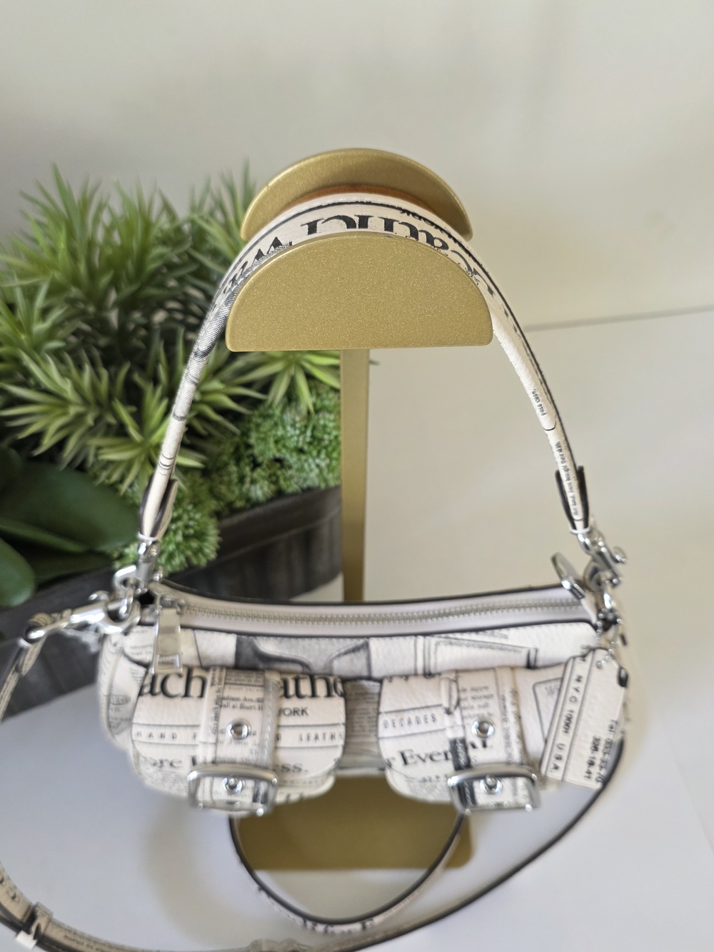 Coach Ashton Shoulder Crossbody Bag Newsprint NWT white Black Leather - Picture 5 of 14